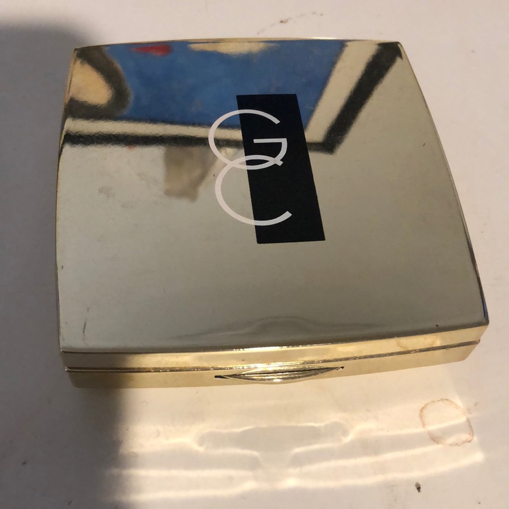 Gerard Cosmetics “Lucy” Highlighter
